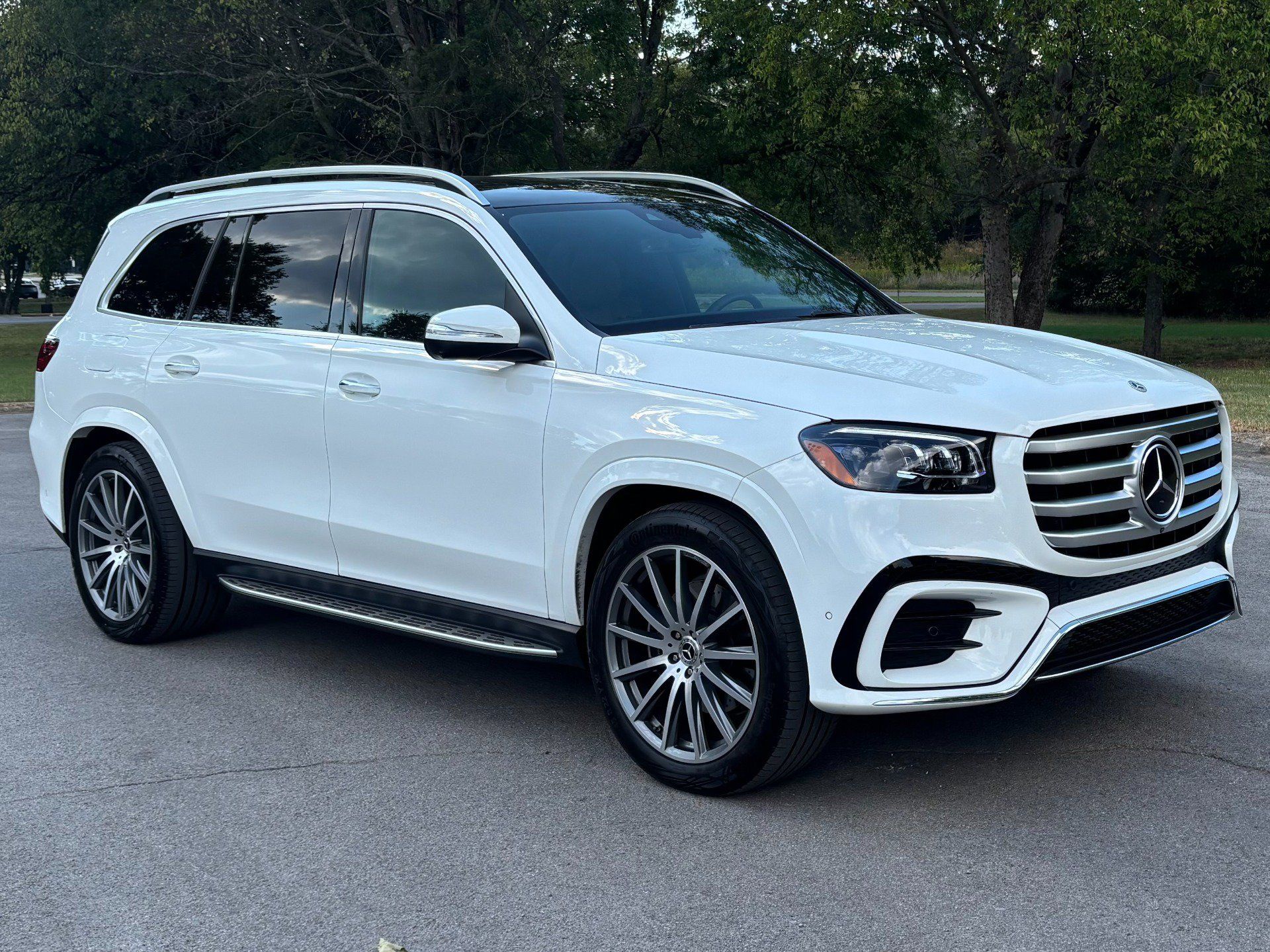 Used 2026 Mercedes-Benz GLS 580 4MATIC image 1