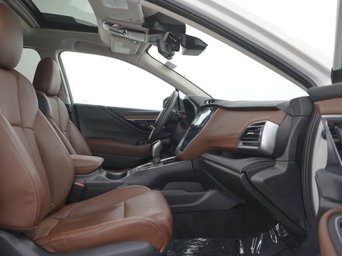 Used 2024 Subaru Outback Touring AWD/4WD image 11