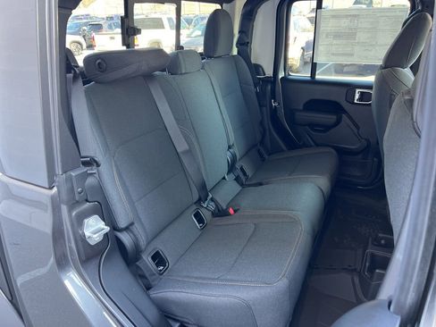 New 2026 Jeep Gladiator Sport image 22