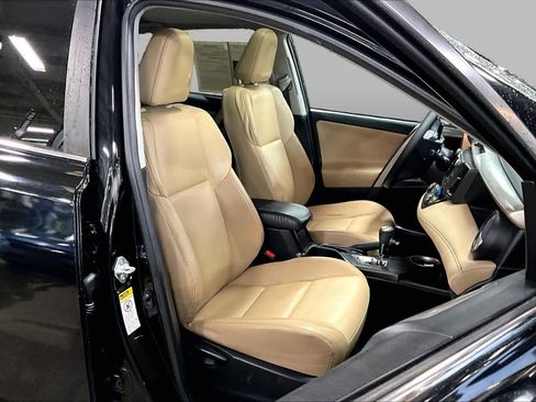 Used 2015 Toyota RAV4 Limited AWD/4WD image 8