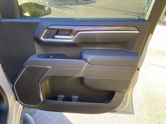 Used 2026 Chevrolet Silverado 1500 RST w/ RST Select Package AWD/4WD image 36