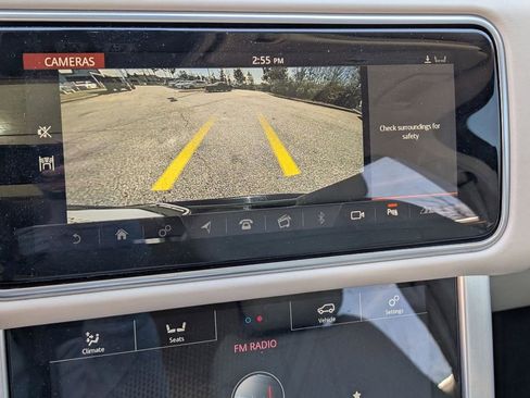 Used 2019 Land Rover Range Rover HSE image 27