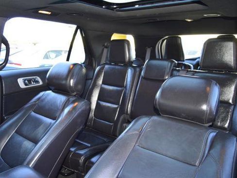 Used 2013 Ford Explorer XLT AWD/4WD image 18