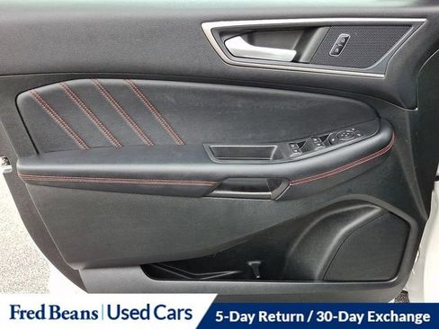 Certified 2022 Ford Edge ST-Line image 14