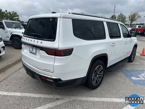 Used 2024 Jeep Wagoneer L Series II w/ Flexible Seating Group image 28
