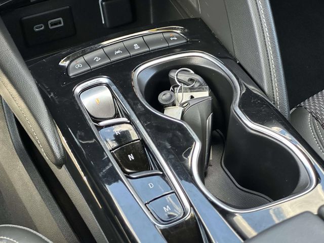 Used 2022 Buick Envision Preferred AWD/4WD image 21