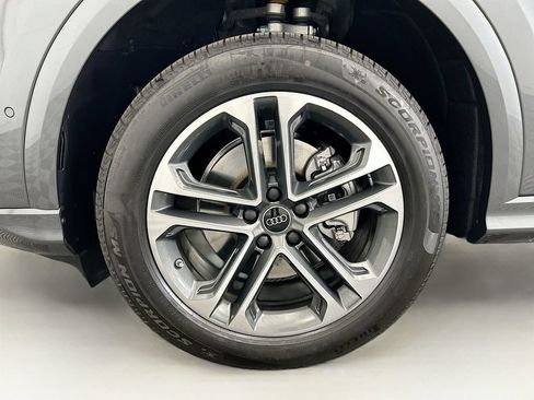 Certified 2025 Audi Q5 Premium Plus w/ Premium Plus AWD/4WD image 29