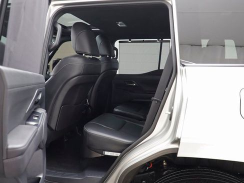 Used 2024 Lexus GX 550 w/ Accessory Package (Z1) image 14