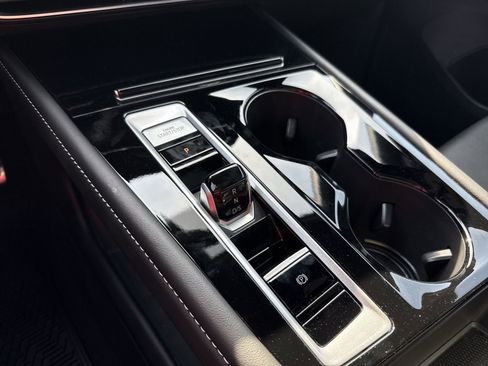 Used 2025 Volkswagen Atlas Cross Sport SEL R-Line image 23