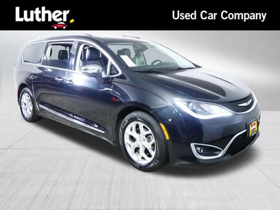 Used 2018 Chrysler Pacifica Limited