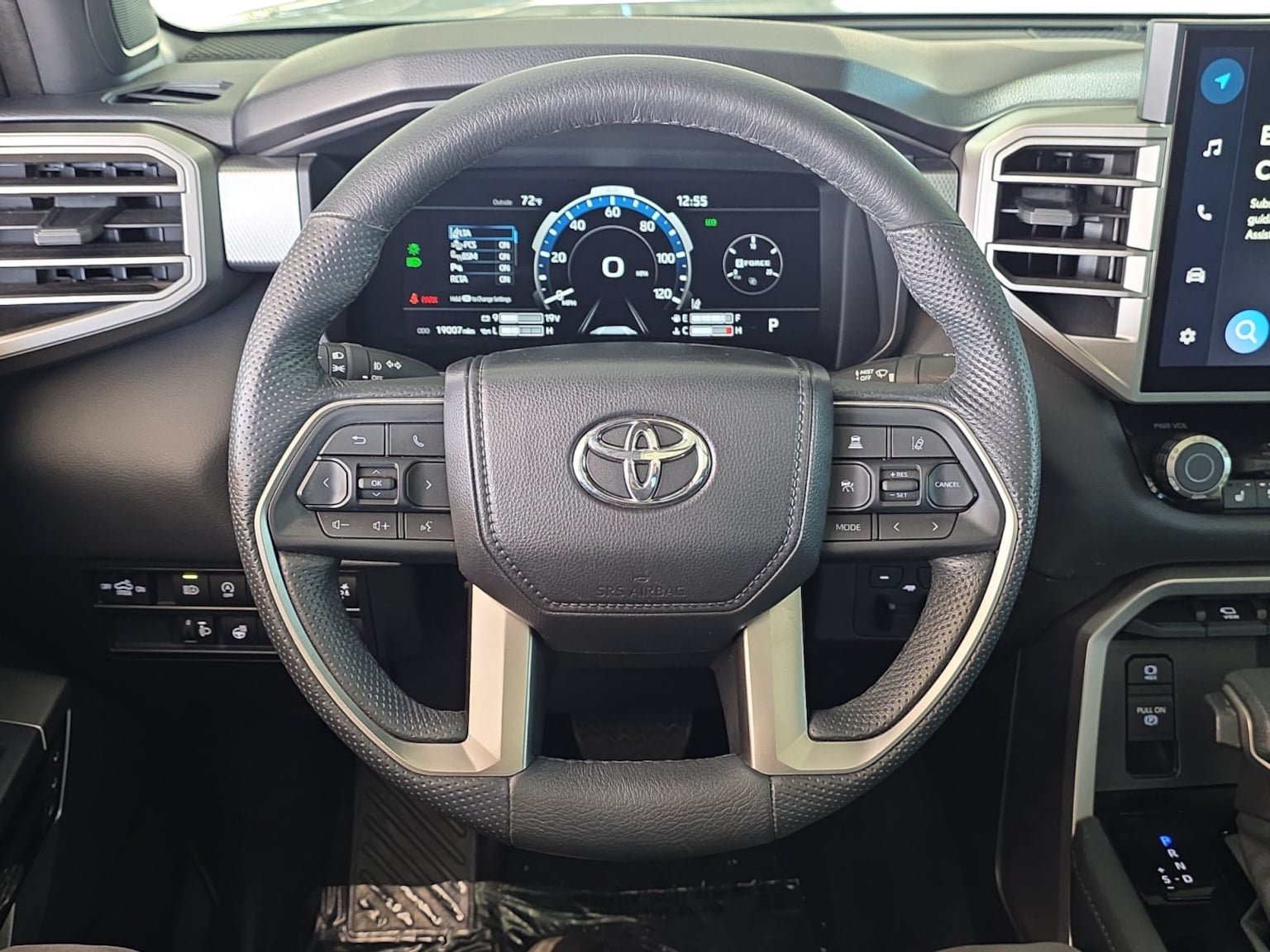 Used 2025 Toyota Tundra Limited AWD/4WD image 16