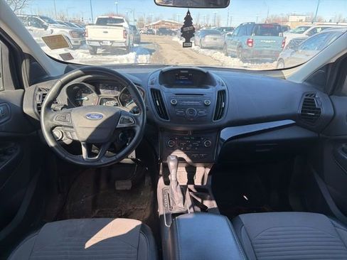 Used 2017 Ford Escape SE w/ SE Sport Appearance Package image 13