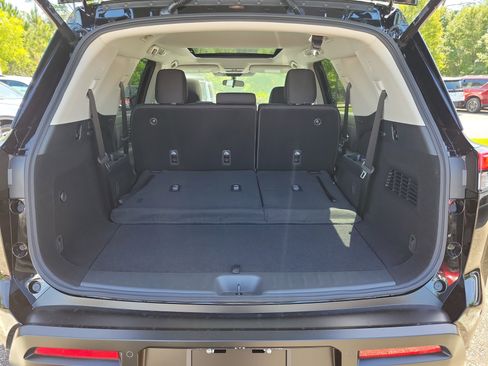 New 2026 Nissan Pathfinder SV FWD image 9