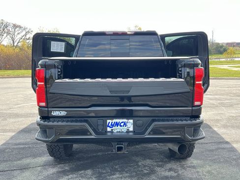 Used 2024 Chevrolet Silverado 3500 LT w/ Midnight Edition image 40