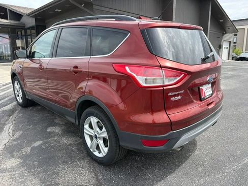 Used 2016 Ford Escape SE w/ Equipment Group 201A AWD/4WD image 3
