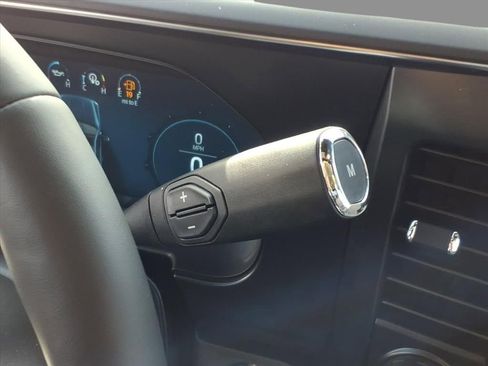 Used 2024 Ford F350 Platinum image 25