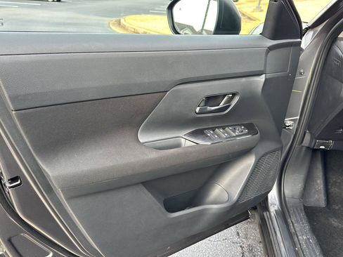 New 2026 Nissan Kicks S image 14