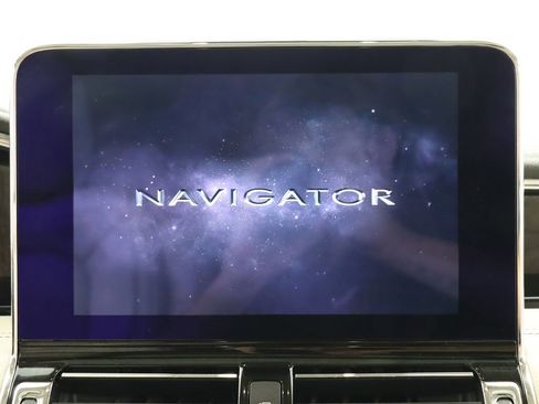 Used 2019 Lincoln Navigator Reserve AWD/4WD image 25