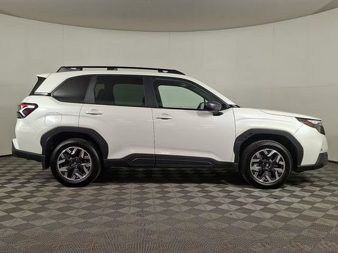 Used 2026 Subaru Forester Premium AWD/4WD image 10