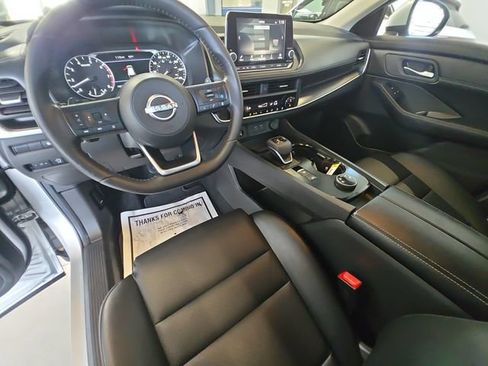 Used 2024 Nissan Rogue SV w/ SV Premium Package AWD/4WD image 21