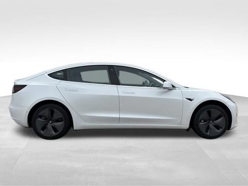 Used 2019 Tesla Model 3 Standard Range Plus RWD image 23