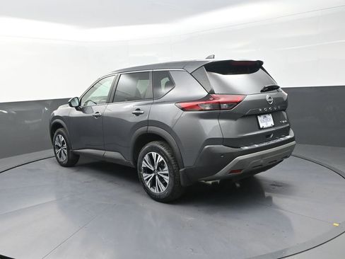 Used 2022 Nissan Rogue SV image 8