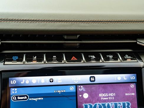 Used 2022 Jeep Grand Cherokee Summit AWD/4WD image 35