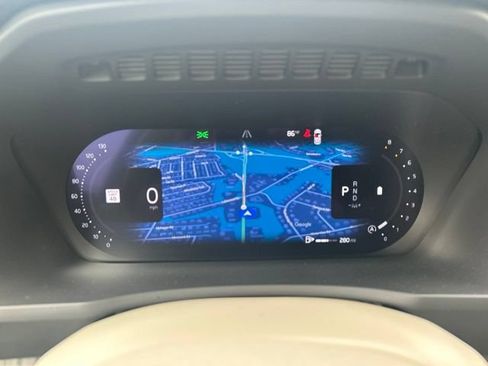 Certified 2024 Volvo XC90 B6 Plus AWD/4WD image 22