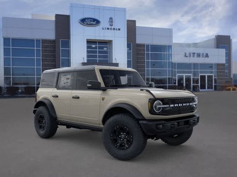 New 2025 Ford Bronco Badlands image 7