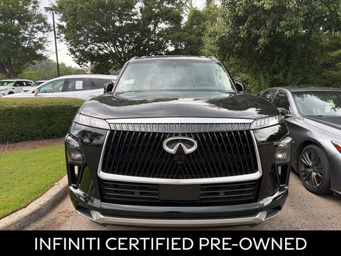 Certified 2026 INFINITI QX80 Luxe RWD image 2