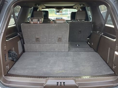 Used 2022 Ford Expedition Max King Ranch image 9