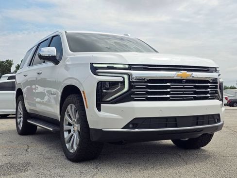 Used 2025 Chevrolet Tahoe Premier AWD/4WD image 7