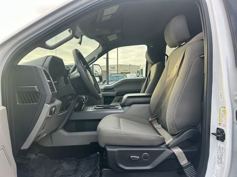 Used 2018 Ford F350 XLT w/ XLT Premium Package image 21