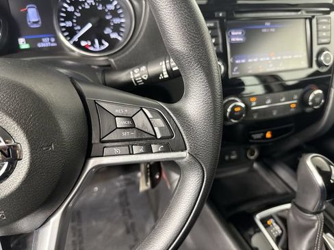 Used 2019 Nissan Rogue S AWD/4WD image 13