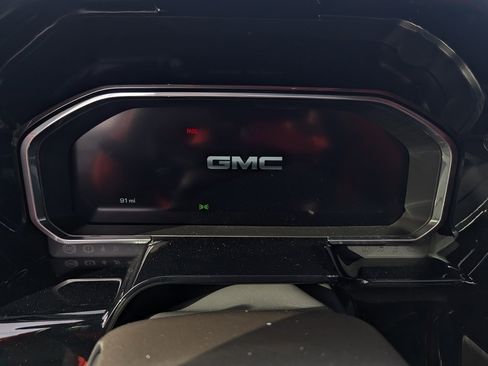 New 2026 GMC Sierra 1500 SLT w/ SLT Premium Package image 2