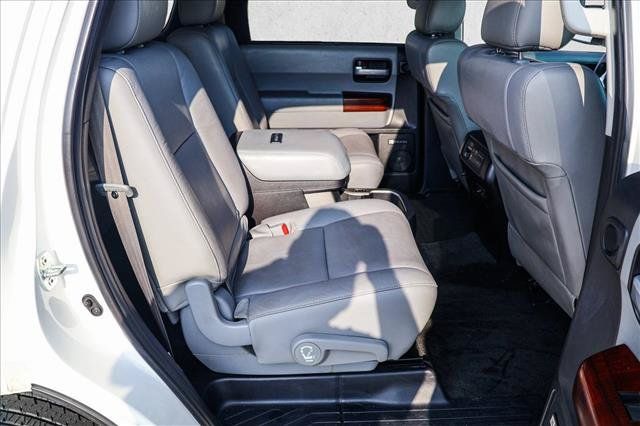 Used 2015 Toyota Sequoia Platinum AWD/4WD image 29
