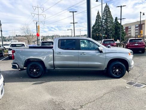 Used 2025 Chevrolet Silverado 1500 LT image 6