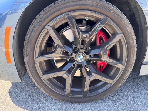 Certified 2025 BMW 330i Sedan w/ M Sport Package RWD image 5