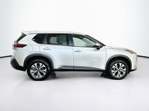 Used 2022 Nissan Rogue SV AWD/4WD image 10