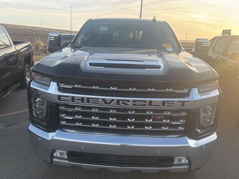 Used 2020 Chevrolet Silverado 3500 LTZ w/ LTZ Premium Package image 2