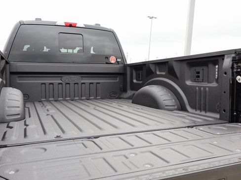 New 2026 Ford F250 Platinum image 16