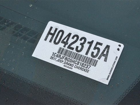 Used 2017 Jeep Grand Cherokee Limited w/ Trailer Tow Group IV image 22