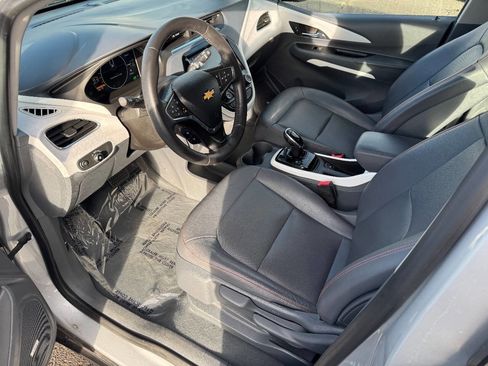 Used 2017 Chevrolet Bolt Premier w/ Driver Confidence II Package image 10