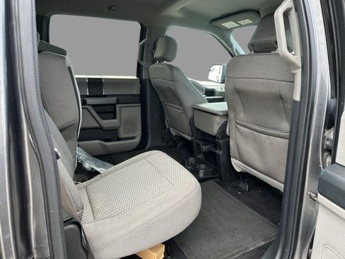 Used 2016 Ford F150 XLT AWD/4WD image 10