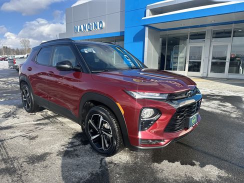 Certified 2023 Chevrolet TrailBlazer RS w/ Sun and Liftgate Package image 2
