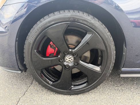 Used 2015 Volkswagen GTI S FWD image 11