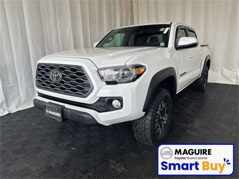 Used 2021 Toyota Tacoma TRD Off-Road image 1