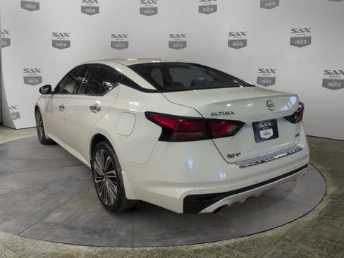 Used 2023 Nissan Altima 2.5 SL AWD/4WD image 3
