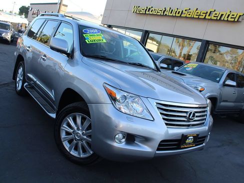Used 2008 Lexus LX 570 4WD w/ Technology Pkg image 40