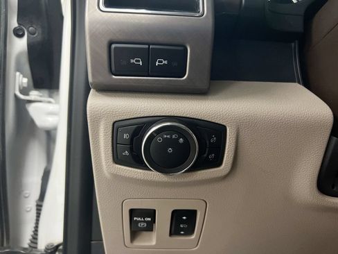 Used 2020 Ford F150 Limited w/ Trailer Tow Package AWD/4WD image 19